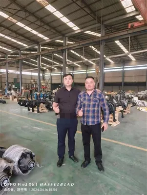 לקוחות קזחסטן הגיעו לבקר במפעל וזיהו היטב את מוצרי החברה